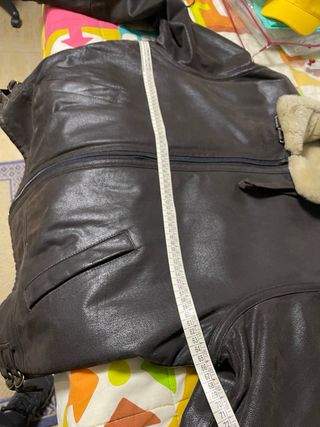 Cazadora hombre piel vuelta.
