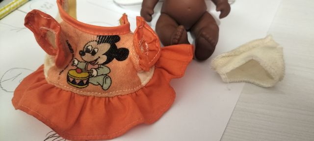 Muñeca Nicki negrita de Disney Fan Club