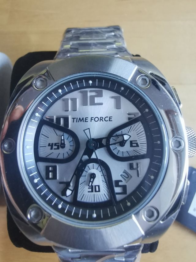 Tres relojes Time Force a estrenar