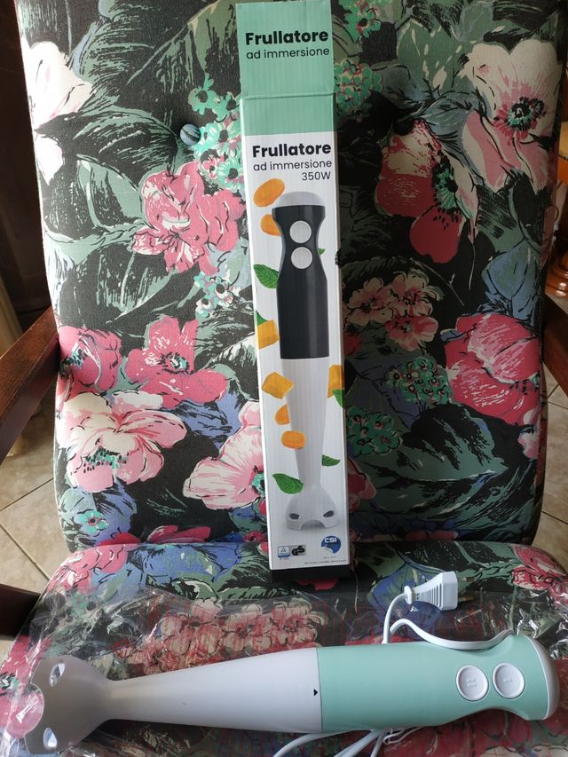 Frullatore ad immersione nuovo