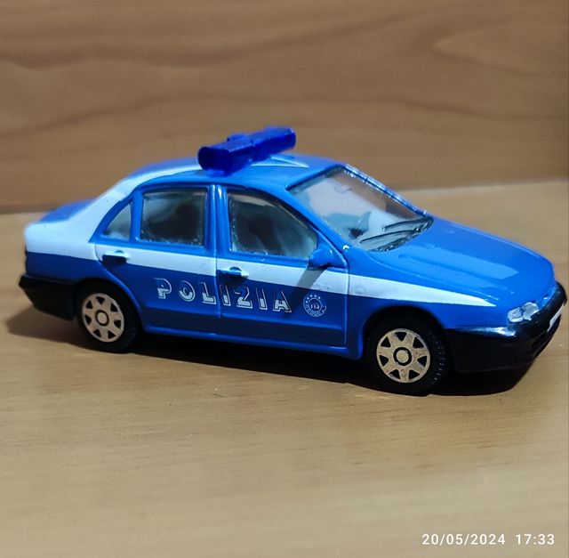 Modellino macchinina Fiat Marea Polizia 1999