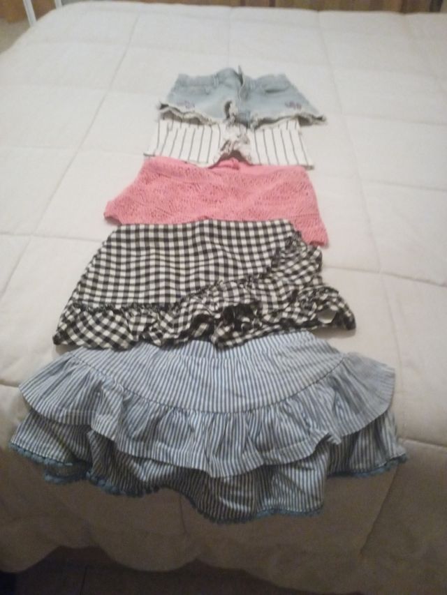 Faldas niña y pantalón cortito