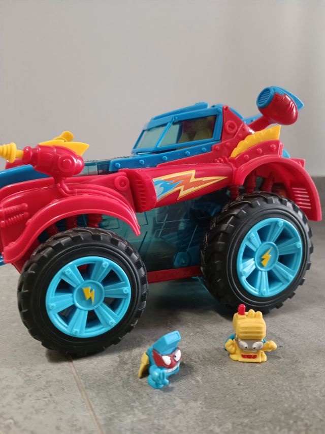 Superthings. PlaySet Héroe Truck