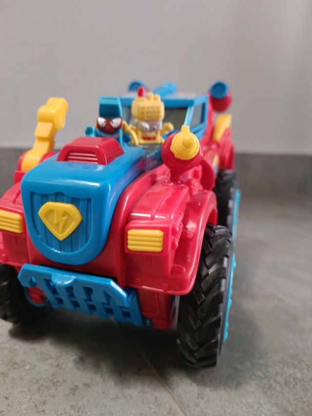 Superthings. PlaySet Héroe Truck