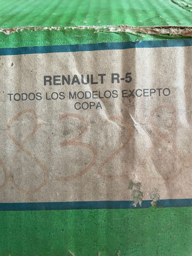 Radiador renault 5. Consultar precio.