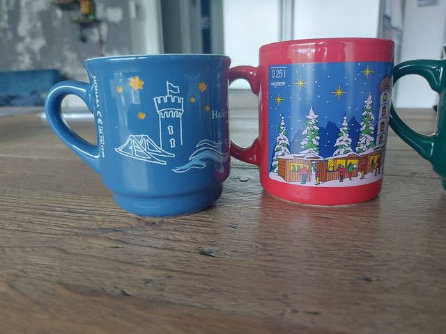 Tazze dei mercatini di Natale Europa nuove