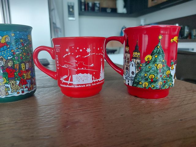 Tazze dei mercatini di Natale Europa nuove
