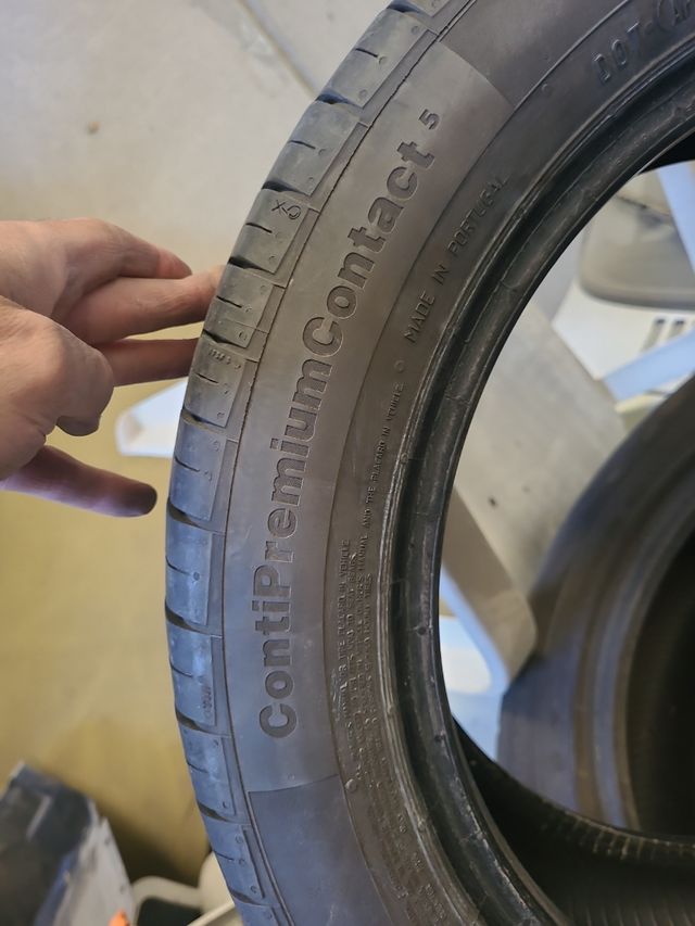 Neumatico continental