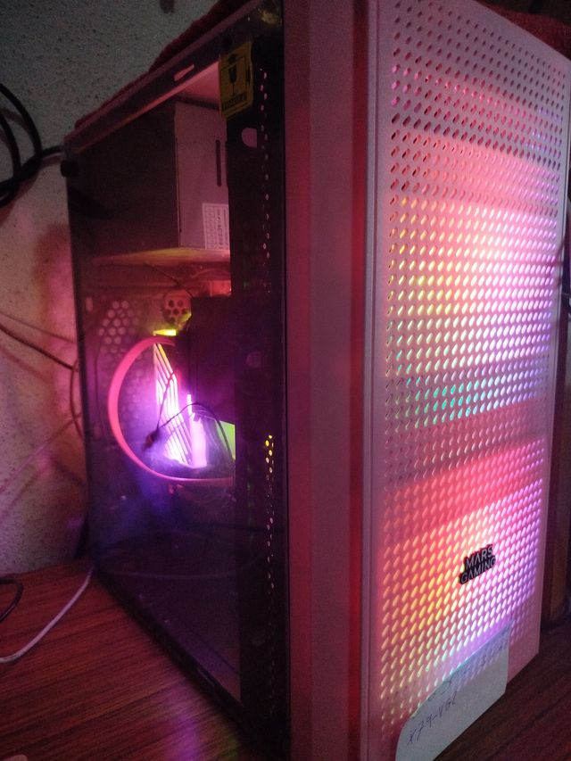 torre pc rosa hallo kitty hasta 12h 2.6ghz, 8+16gb