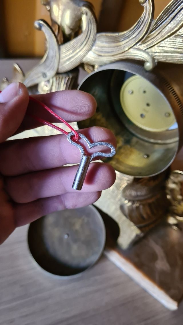 RELOJ ANTIGUO BRONCE ☎️683469031