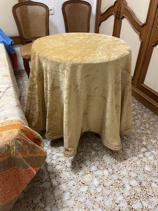 Mesa camilla redonda con brasero eléctrico