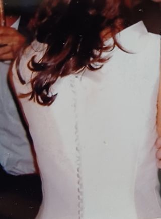 Vestido de novia, velo y cancán