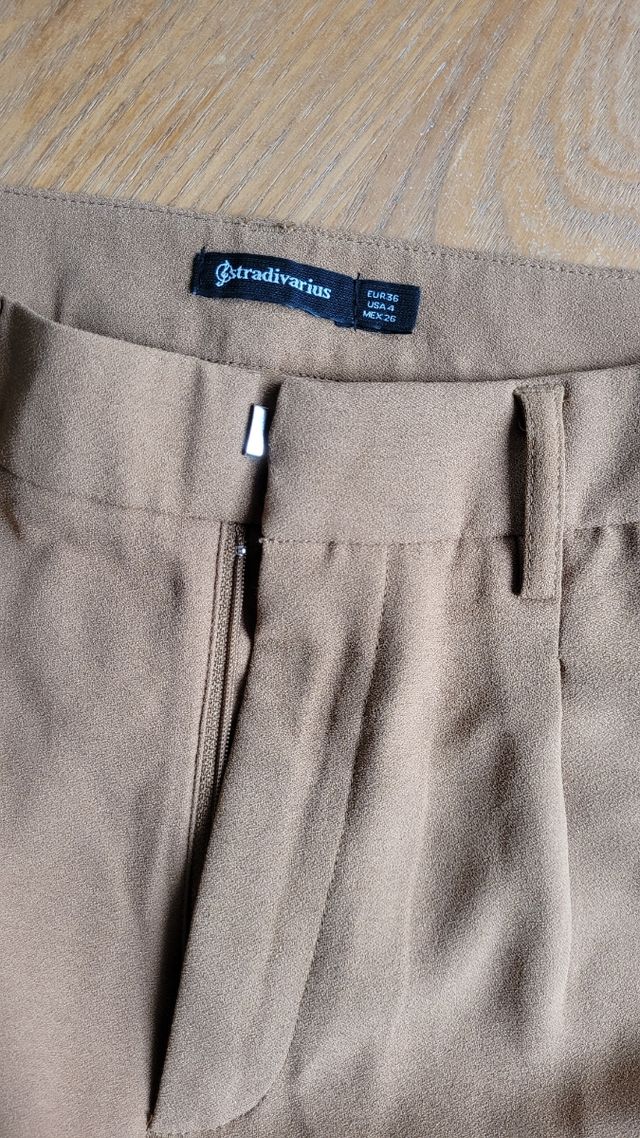 Stradivarius pantalón pinzas vestir
