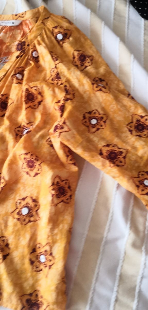 Camisa nueva muy bonita Zara