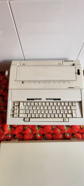 Vintage maquina de escribir eléctrica 