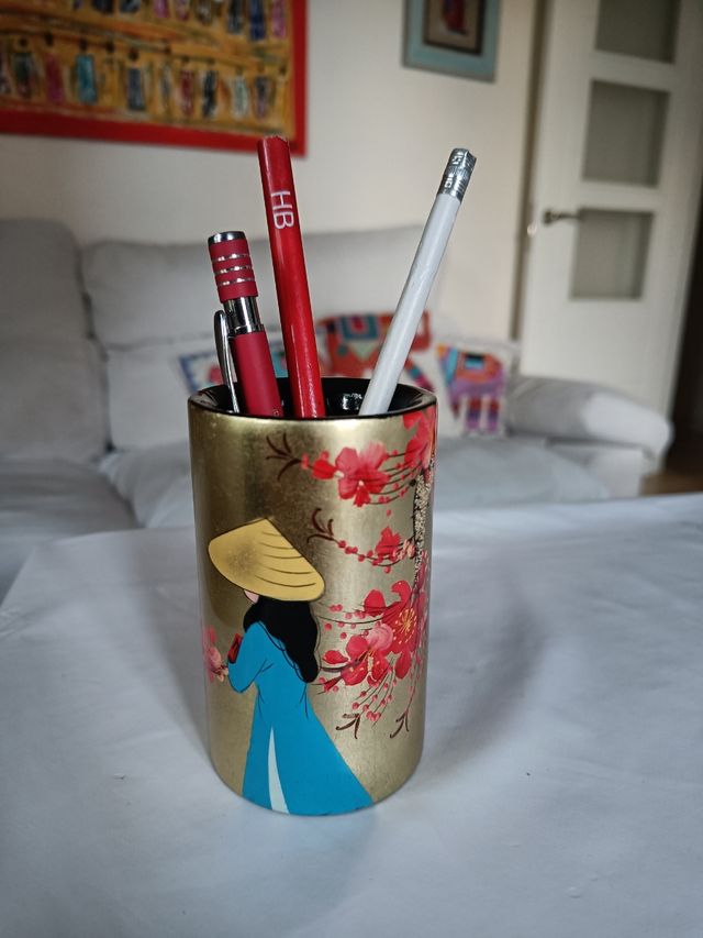 Cubilete porta lapiceros