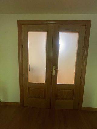 Puerta doble madera en perfecto estado