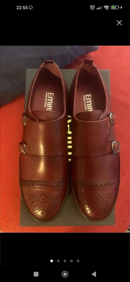 Preciosos zapatos piel Emirey.