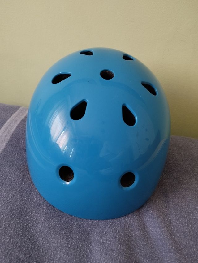 Casco patinete patines o bici