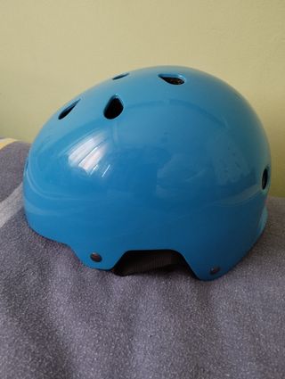 Casco patinete patines o bici