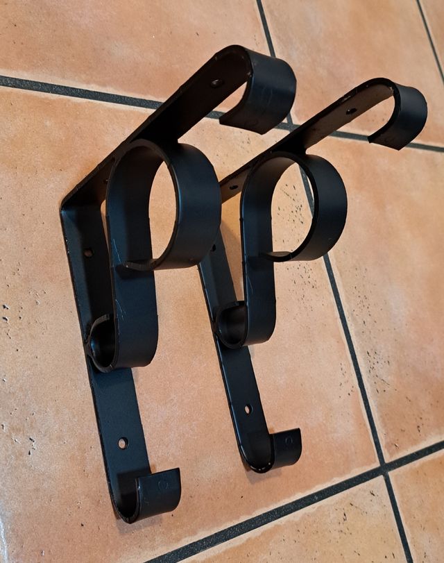 2 Soportes para estantería