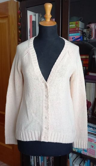 Chaqueta de punto crema