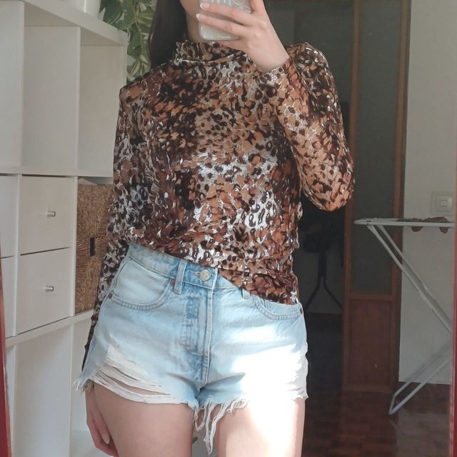 Top de manga larga con estampado de leopardo vinta