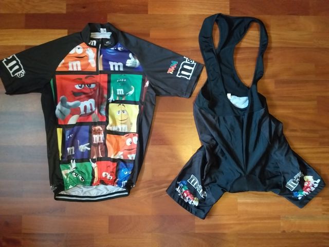 Conjunto ciclismo.