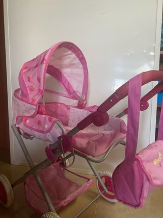 Carrito de muñecas de juguete 