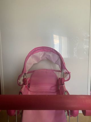 Carrito de muñecas de juguete 