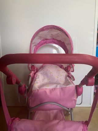Carrito de muñecas de juguete 