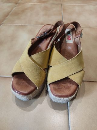 Sandalias piel Mustang 