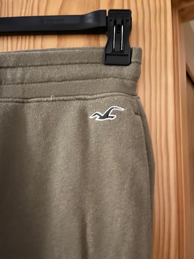 Pantalon chandal hollister verde caqui