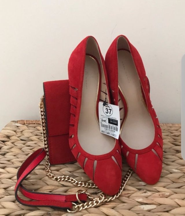 Zapatos tacón rojo troquelado Zara