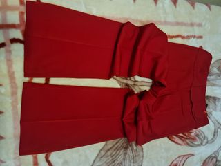 Conjunto de pantalon de pinza. más blusa.