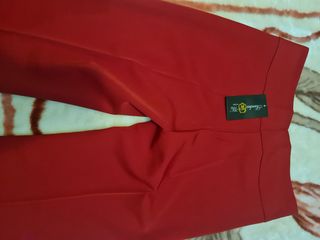 Conjunto de pantalon de pinza. más blusa.
