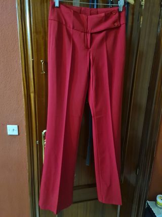 Conjunto de pantalon de pinza. más blusa.
