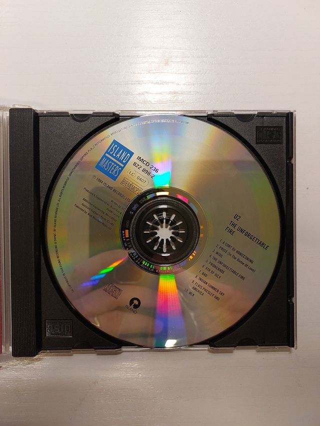 U2 - Unforgettable Fire