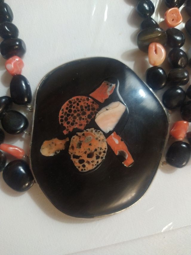 Precioso collar de coral y plata