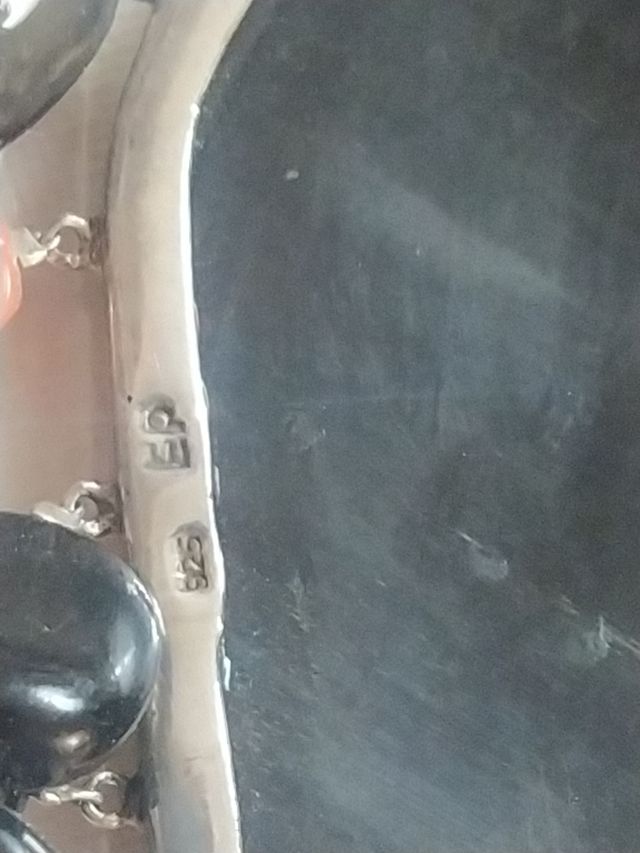 Precioso collar de coral y plata