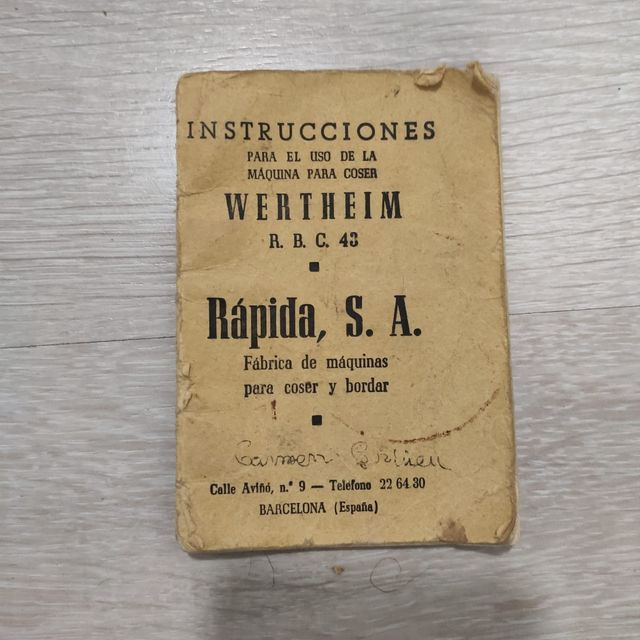 Máquina de coser antigua