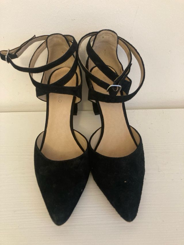 Decolletè nere taglia 37