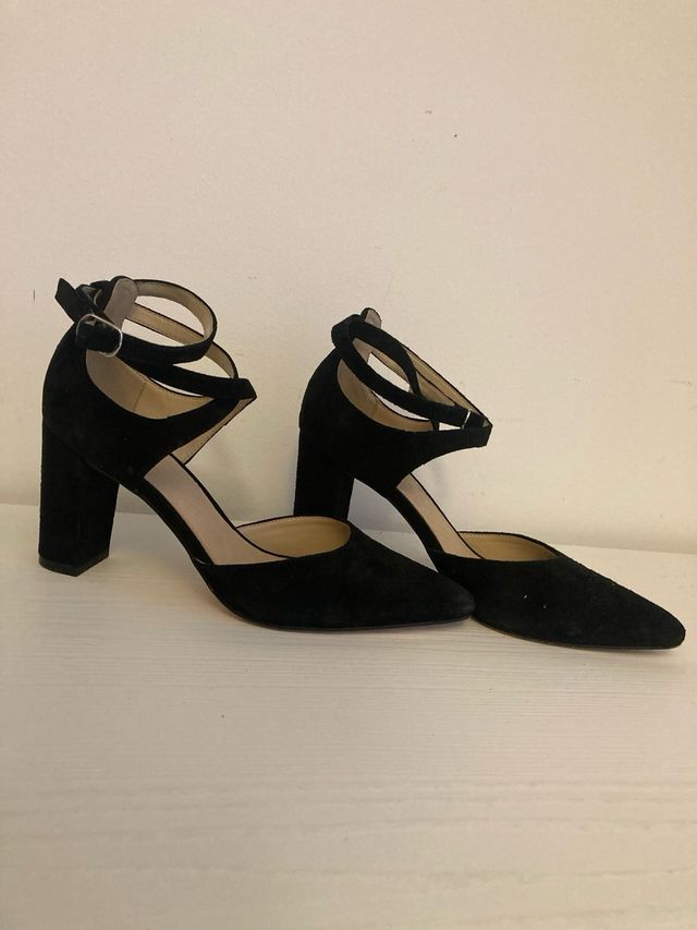 Decolletè nere taglia 37