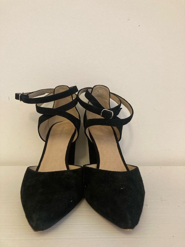 Decolletè nere taglia 37