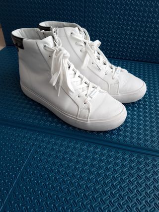Zapatillas altas piel .Calvin Klein