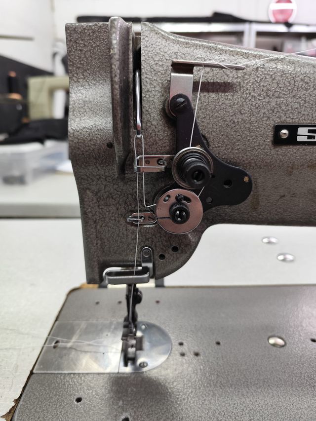 Maquina de coser industrial 