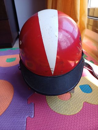 Casco antiguo de moto