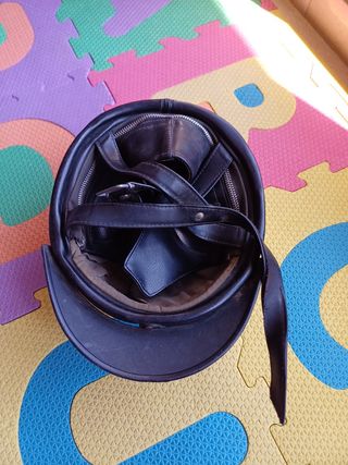 Casco antiguo de moto