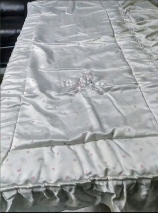 # Colcha cuna y protector laterales