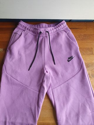 💜 Pantalon Nike Tech Fleece lila Talla Xs